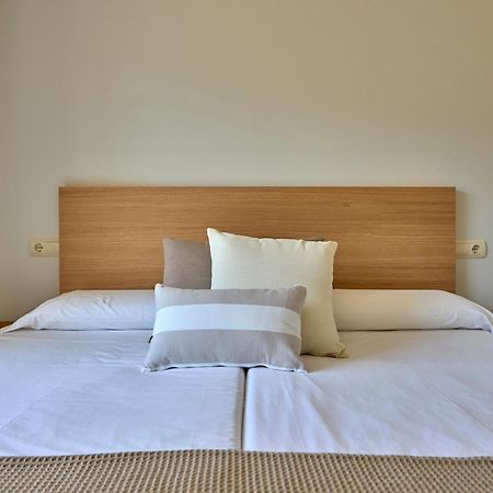Universal Aquamarin Beach Houses Andraitx Bagian luar foto