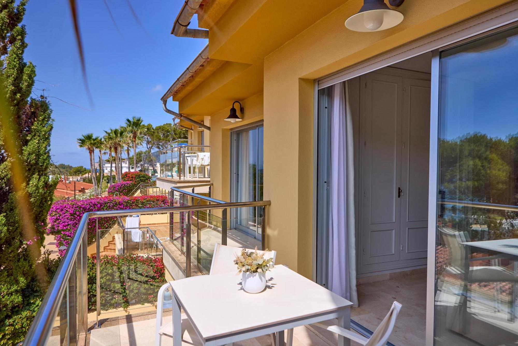 Universal Aquamarin Beach Houses Andraitx Bagian luar foto